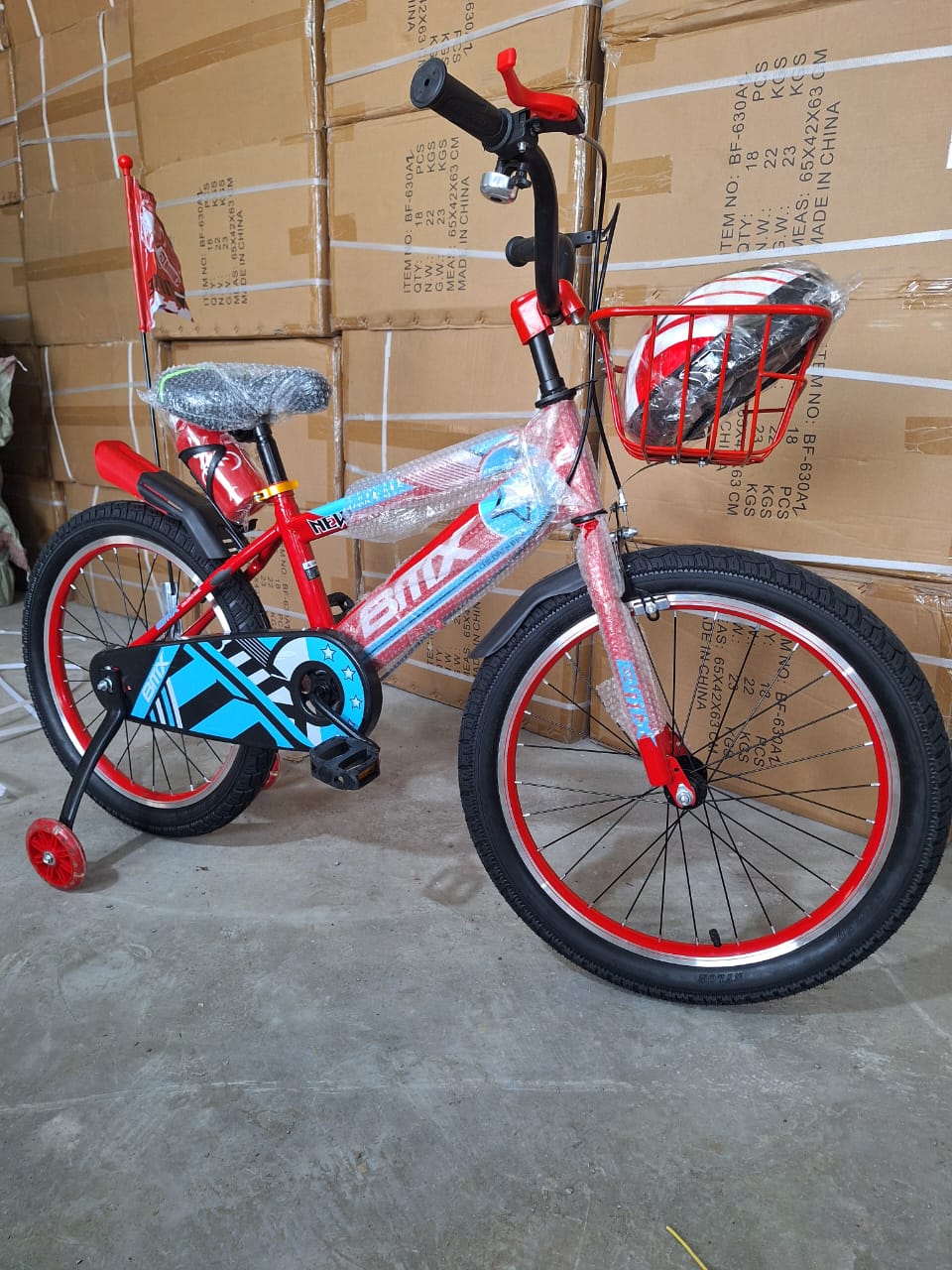 New BMX size 20 kids bike with selfbalancing side wheels+free helmet