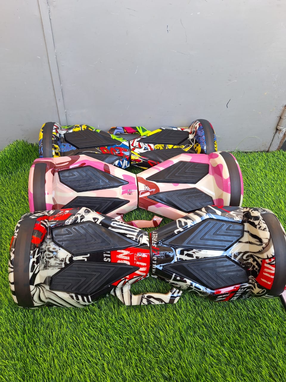 Smart Hoverboard Dual Motor 8 Inch Two Wheel LED Self Balancing Electric Scooter with Bluetooth Music