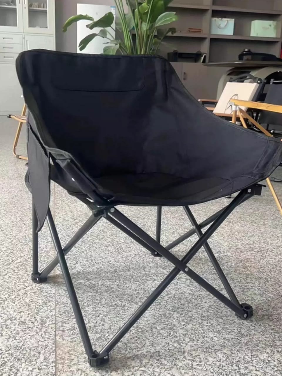Foldable camping chair (moon chair)