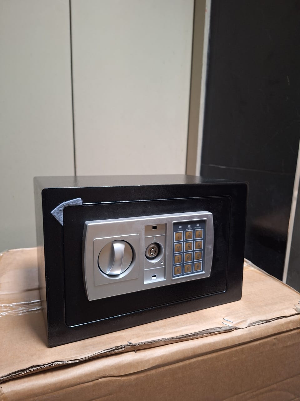 Steel Safe Deposit Box Household & Office Mini Safe with Mechanical Lock, Mountable(35*25*25)